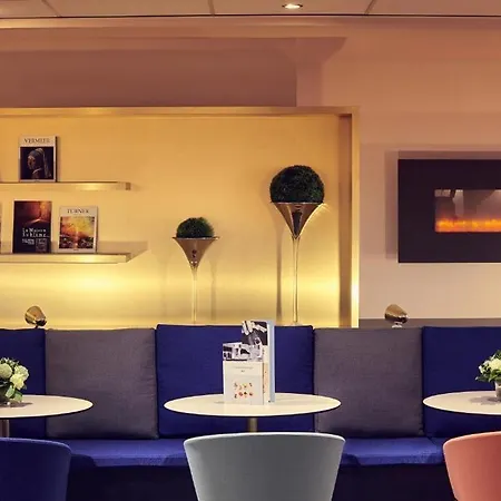Mercure Centre Cathédrale Hotel 4*