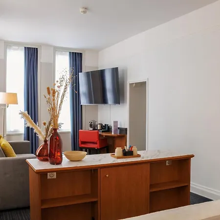 Mercure Centre Cathedrale 4*