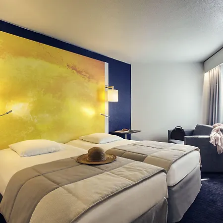 鲁昂中心教堂美居酒店