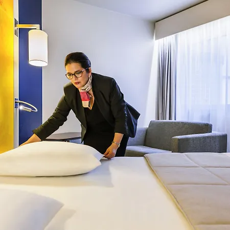 鲁昂中心教堂美居酒店 4* 鲁昂