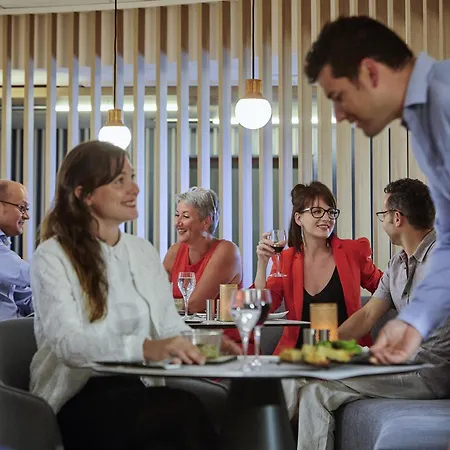 Hotell Mercure Centre Cathedrale 4*