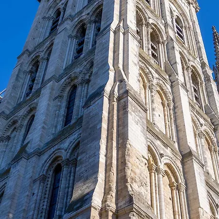 Hotell Mercure Centre Cathedrale 4*