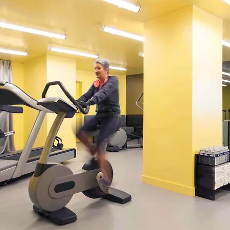 Hotell Mercure Centre Cathedrale 4*