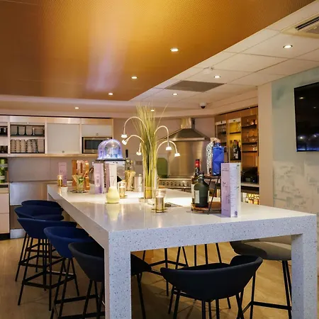 Mercure Centre Cathedrale Отель 4*