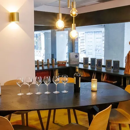 Hotell Mercure Centre Cathedrale 4*