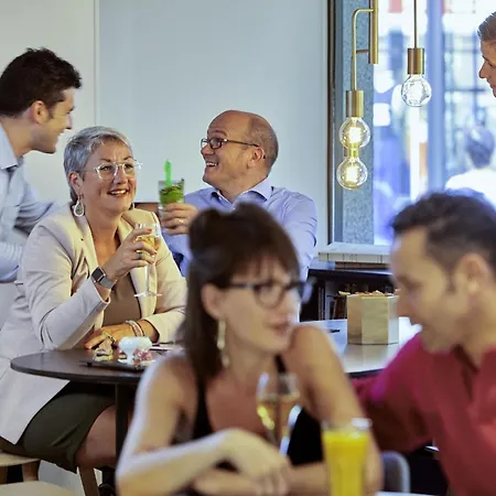 Mercure Centre Cathedrale Hotell 4*