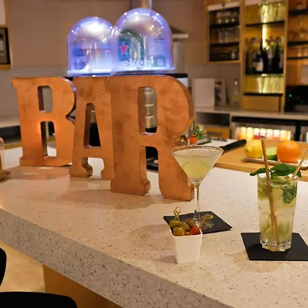 Mercure Centre Cathedrale Hotell 4*