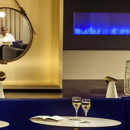 Mercure Centre Cathedrale Отель 4*