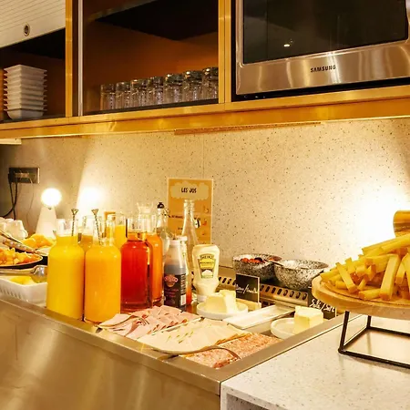 Mercure Centre Cathedrale Hotel 4*
