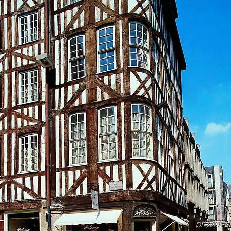 Mercure Centre Cathédrale Hotel 4*