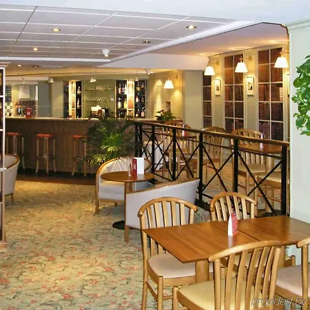 鲁昂中心教堂美居酒店