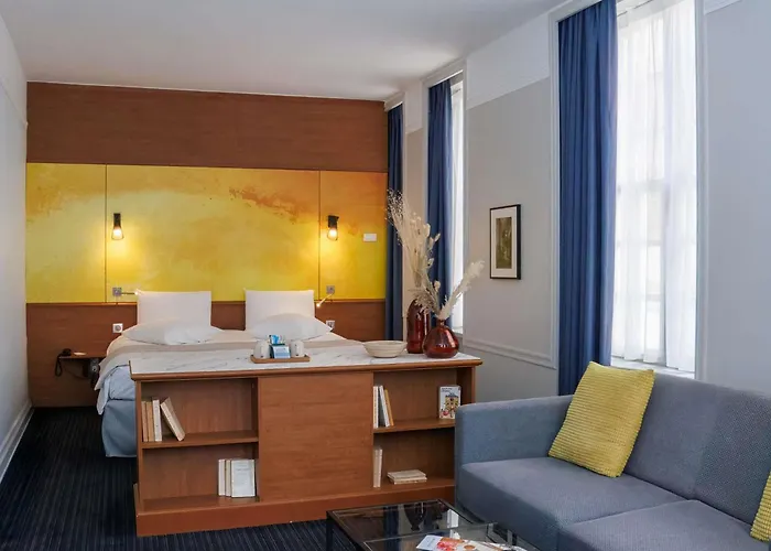 Hotel Mercure Centre Cathédrale 4*