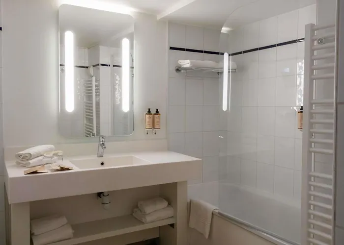 Mercure Centre Cathédrale Hotel 4*